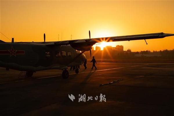 免费漫画阅站官方正版：无广告弹窗，全网漫画免费看