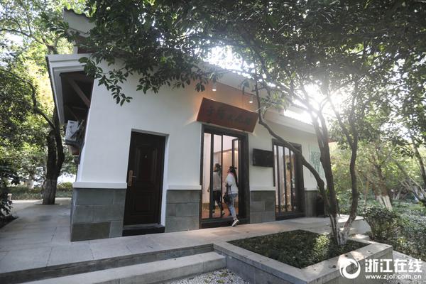 数字阅读普及下，韩漫免费观看的凯发k8国际首页登录的版权风险与安全提示