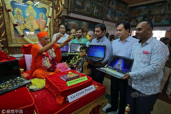 免费漫画阅站官方正版：无广告弹窗，全网漫画免费看