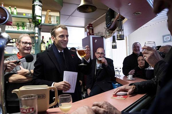 异世界搞笑冒险番为何吸引人？独特设定与反差角色是关键