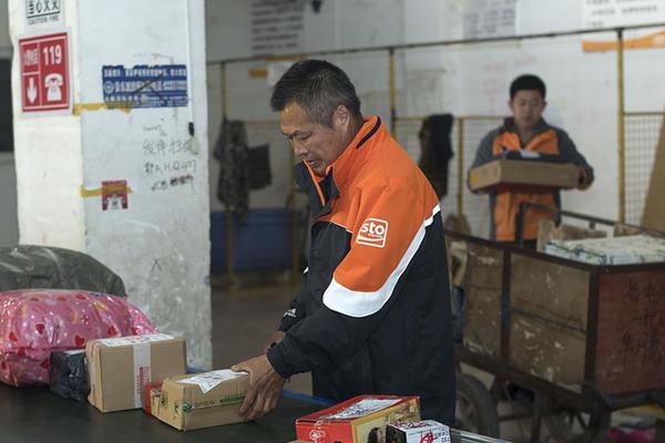 同人：约会大作战datealive ex章节（3） ast存亡战 第一节