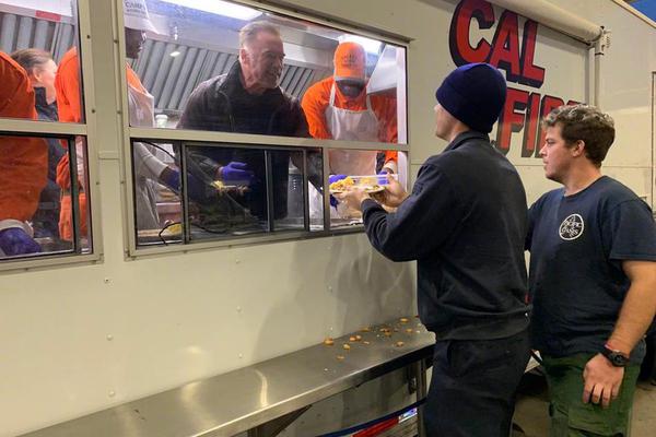 斗破苍穹老粉必看！正版免费观看渠道及支持正版的意义