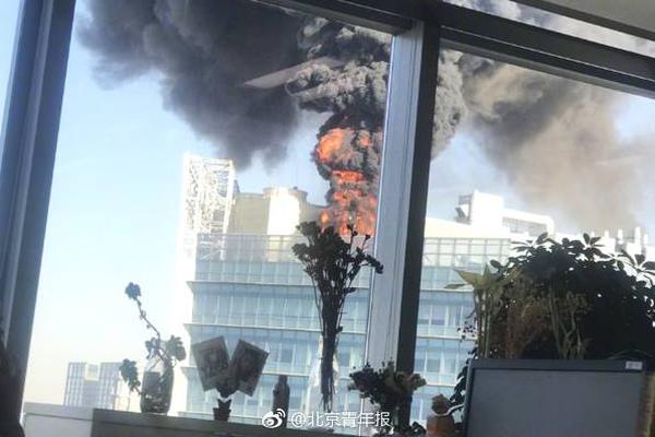 阅站漫画app最新版：免费搜索全网漫画，畅享多种便捷阅读体验