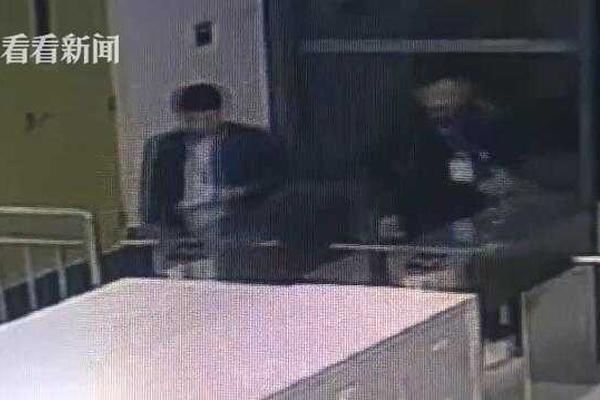 《海贼王第890集》在线观看