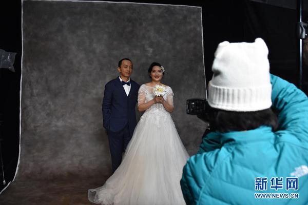 免费漫画阅站官方正版：无广告弹窗，全网漫画免费看