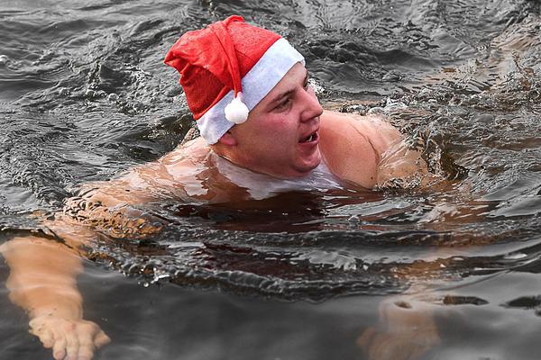 数字阅读普及下，韩漫免费观看的凯发k8国际首页登录的版权风险与安全提示