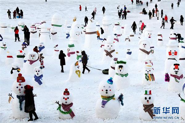 免费在线可阅读漫画成首选，却面临凯发k8国际首页登录的版权等难题待剖析？