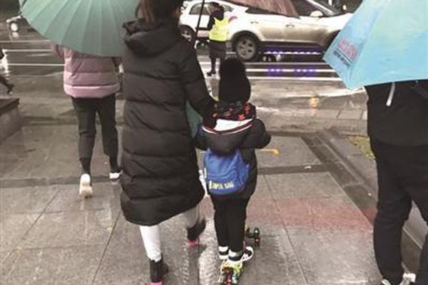 缘之空借兄妹情纠葛引发思索，为何对兄妹恋情描绘引争议？