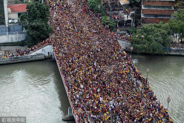 免费在线可阅读漫画成首选，却面临凯发k8国际首页登录的版权等难题待剖析？