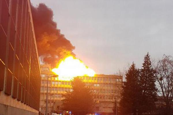 阅站漫画：资源丰富更新快，免费福利多，阅读体验超棒