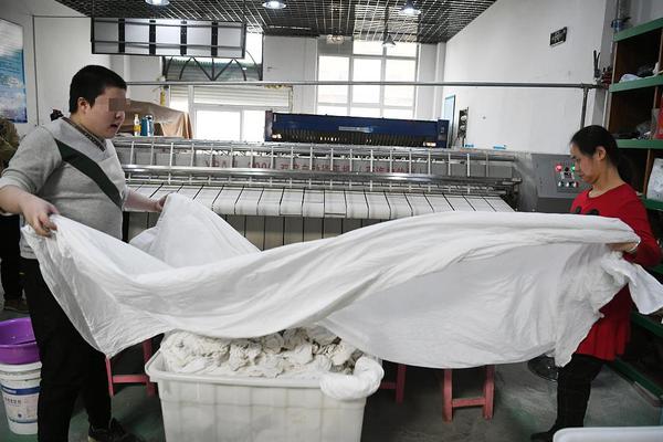 datealive 地铁逃生回归！biubiu免费加速，畅玩海量海内外精品手游