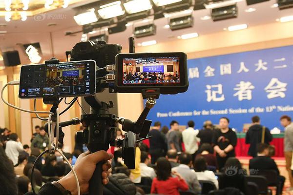 datealive 地铁逃生回归！biubiu免费加速，畅玩海量海内外精品手游