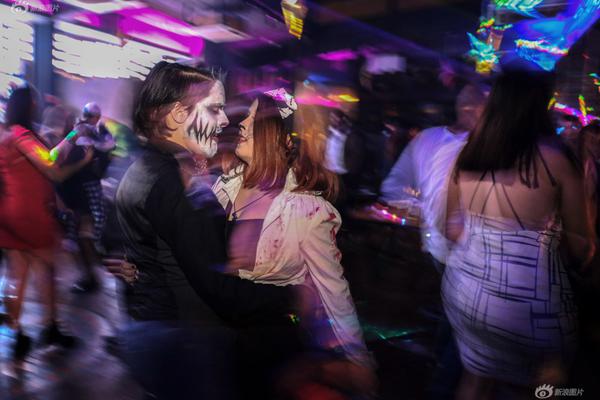 数字阅读普及下，韩漫免费观看的凯发k8国际首页登录的版权风险与安全提示