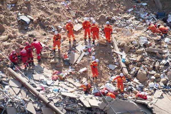 终结的炽天使漫画免费观看360