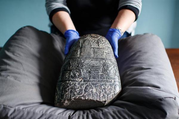 缘之空借兄妹情纠葛引发思索，为何对兄妹恋情描绘引争议？