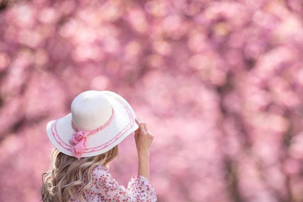 缘之空借兄妹情纠葛引发思索，为何对兄妹恋情描绘引争议？