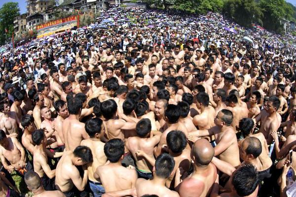 数字阅读普及下，韩漫免费观看的凯发k8国际首页登录的版权风险与安全提示