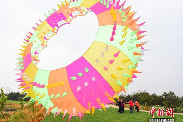 阅站漫画app最新版：免费搜索全网漫画，畅享多种便捷阅读体验