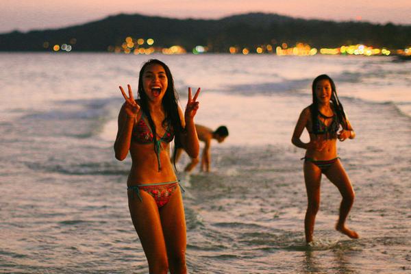 纯情丫头火辣辣漫画免费看全集