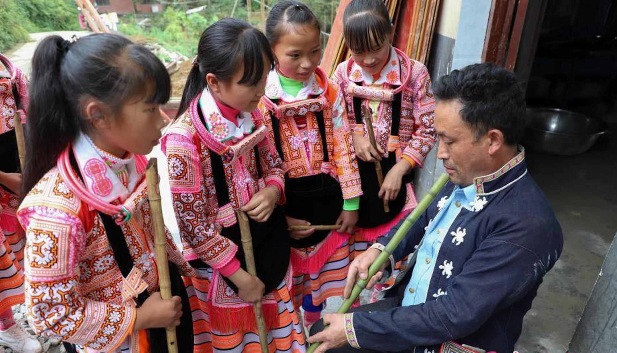 阅站漫画app最新版：免费搜索全网漫画，畅享多种便捷阅读体验