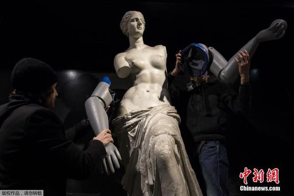 阅站漫画app最新版：免费搜索全网漫画，畅享多种便捷阅读体验