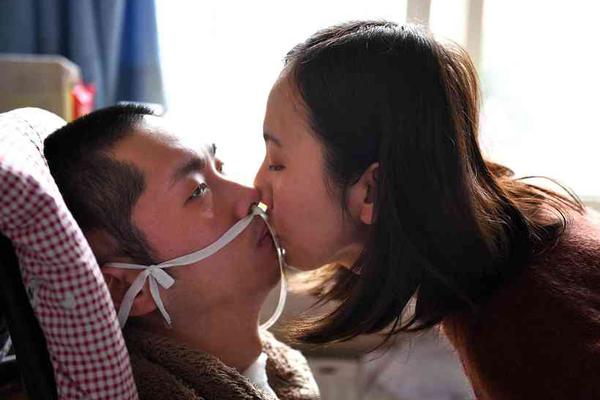 免费漫画阅站官方正版：无广告弹窗，全网漫画免费看