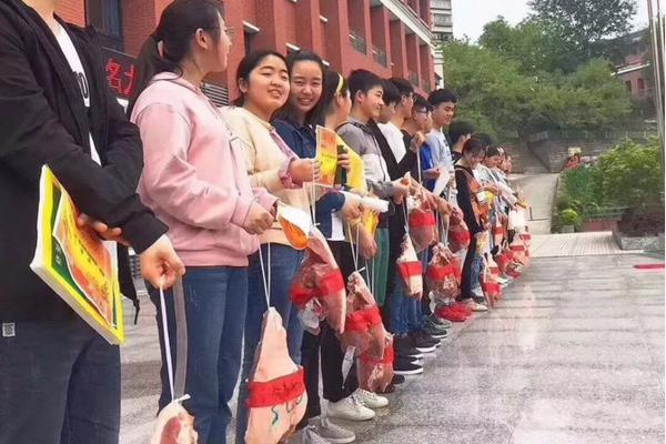 缘之空借兄妹情纠葛引发思索,为何对兄妹恋情描绘引争议?