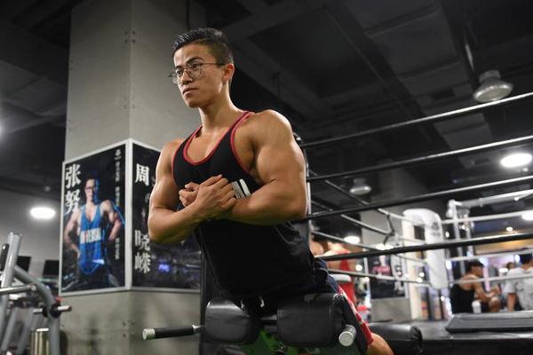 免费在线可阅读漫画成首选,却面临凯发k8国际首页登录的版权等难题待剖析?