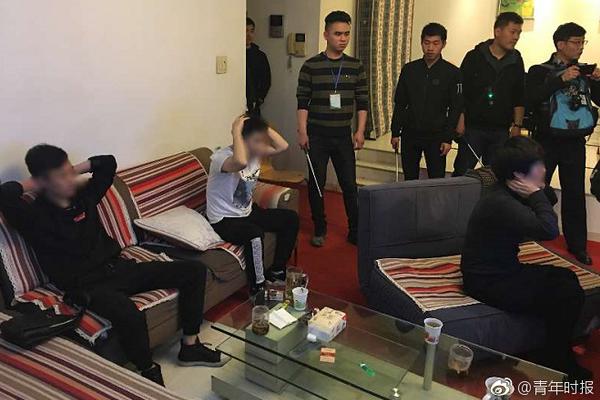 元尊爱飞漫画下拉式