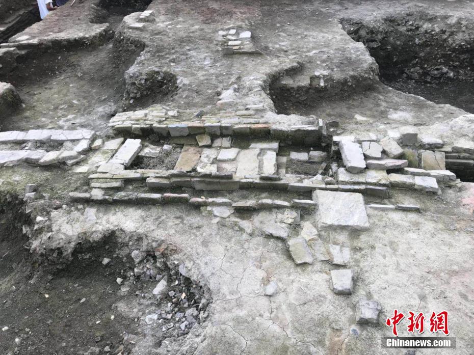 至尊神魔漫画下拉式酷漫房