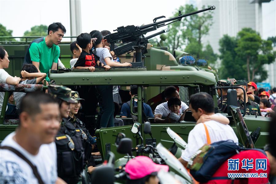 阅站漫画app最新版：免费搜索全网漫画，畅享多种便捷阅读体验