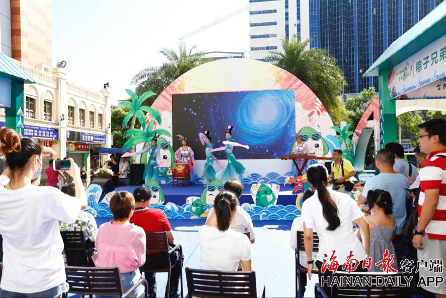 阅站漫画app最新版：免费搜索全网漫画，畅享多种便捷阅读体验