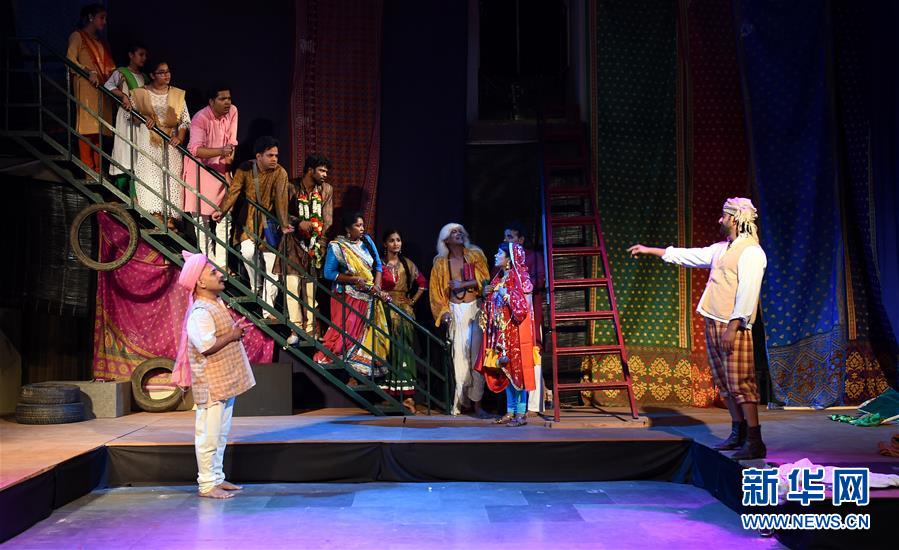 歪歪斜斜韩漫免费漫画秋蝉