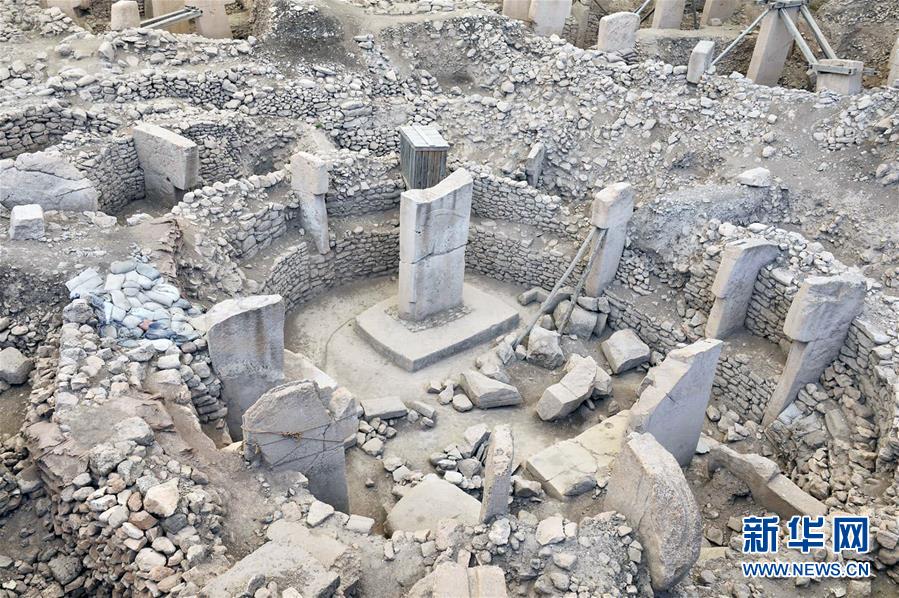 《海贼王第890集》在线观看