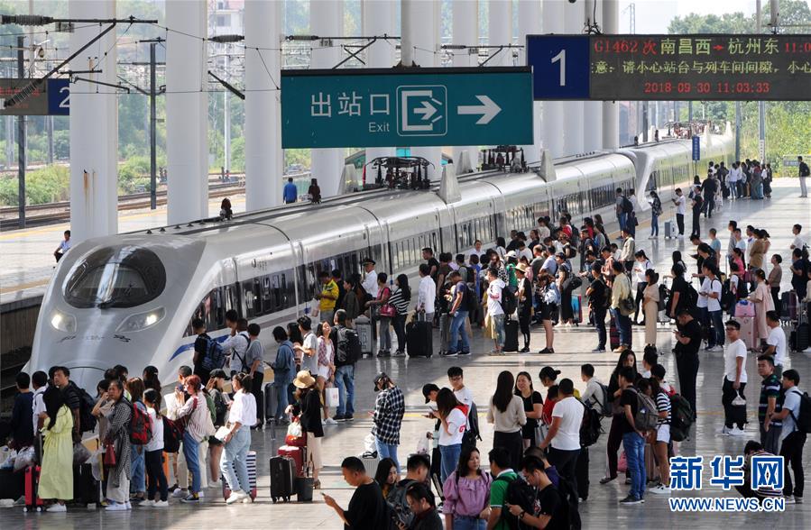 阅站漫画：资源丰富更新快，免费福利多，阅读体验超棒