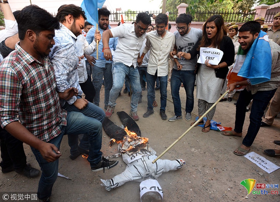 《海贼王第890集》在线观看