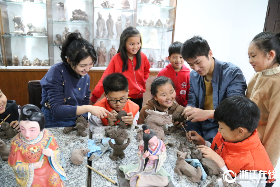 斗破苍穹老粉必看！正版免费观看渠道及支持正版的意义