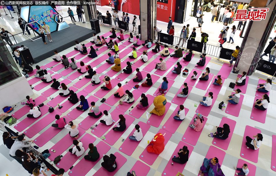 异世界搞笑冒险番为何吸引人？独特设定与反差角色是关键