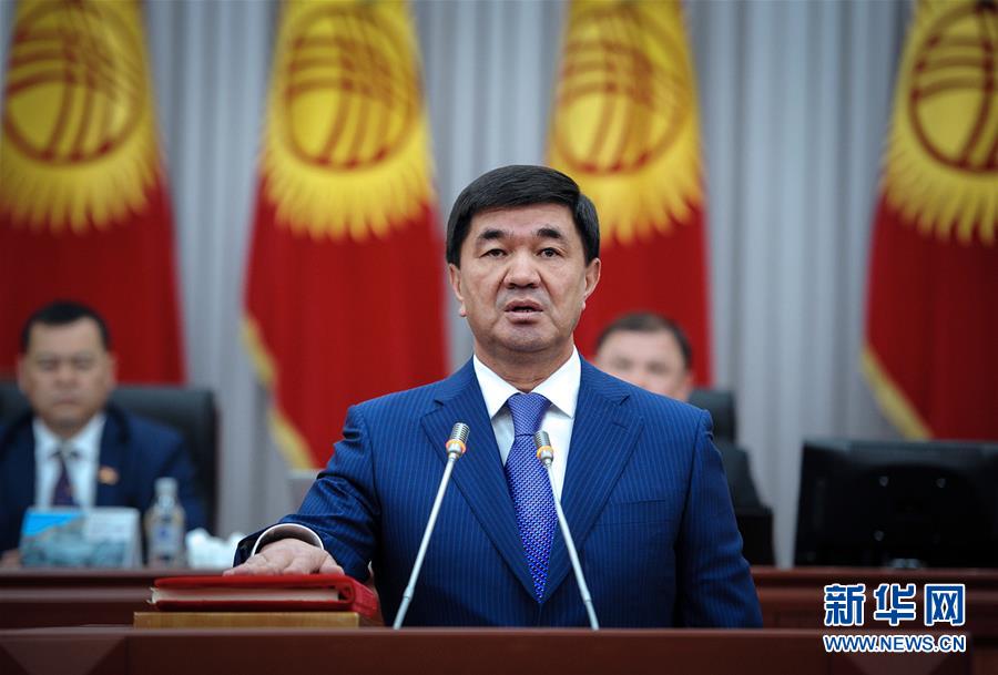 免费在线可阅读漫画成首选，却面临凯发k8国际首页登录的版权等难题待剖析？