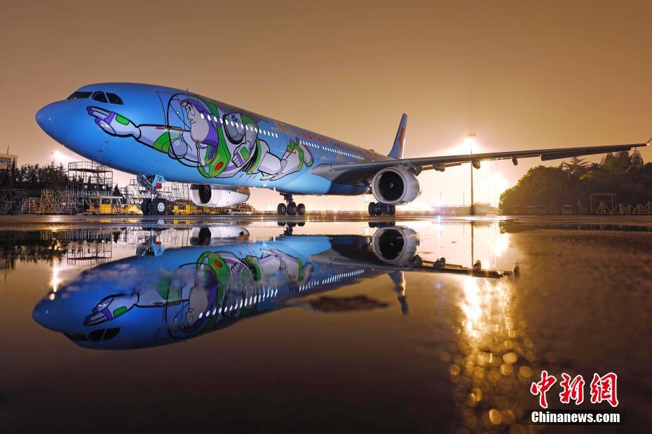 阅站漫画app最新版：免费搜索全网漫画，畅享多种便捷阅读体验