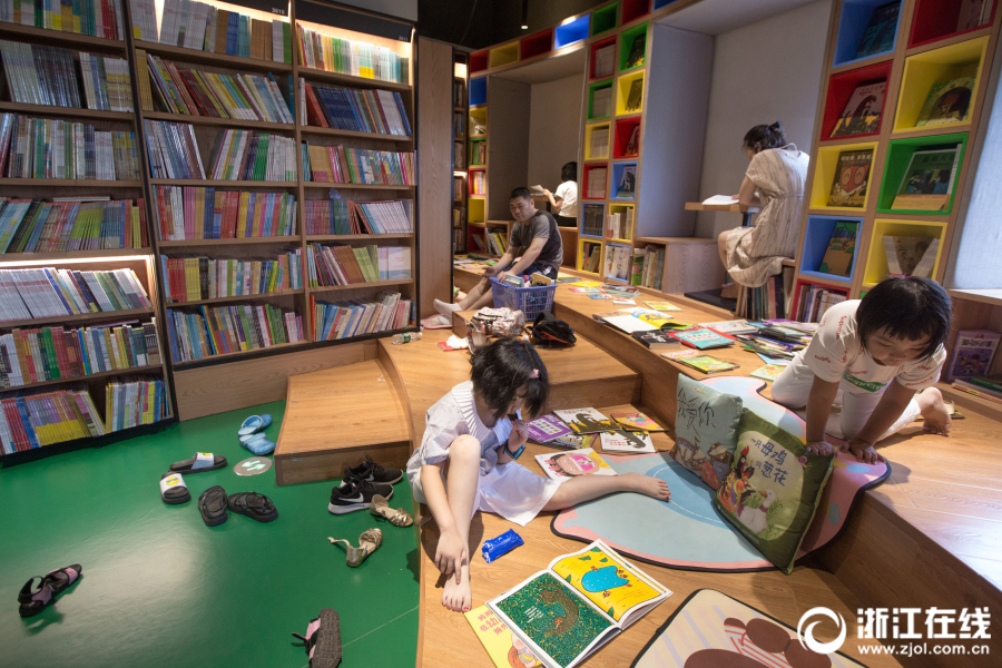 数字阅读普及下，韩漫免费观看的凯发k8国际首页登录的版权风险与安全提示