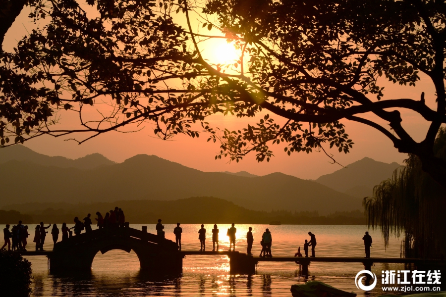 同人：约会大作战datealive ex章节（3） ast存亡战 第一节