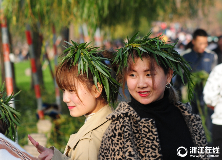 斗2绝世唐门漫画下拉式