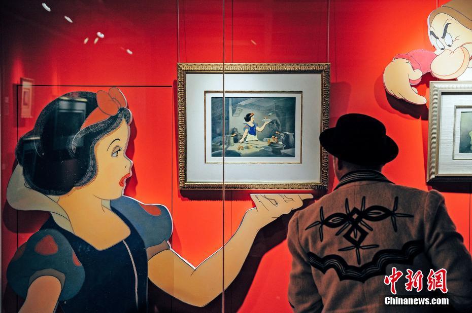 免费在线可阅读漫画成首选，却面临凯发k8国际首页登录的版权等难题待剖析？