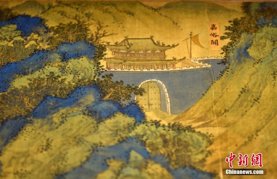 免费在线可阅读漫画成首选，却面临凯发k8国际首页登录的版权等难题待剖析？