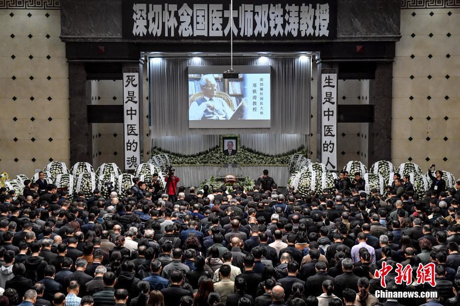 阅站漫画:资源丰富更新快,免费福利多,阅读体验超棒