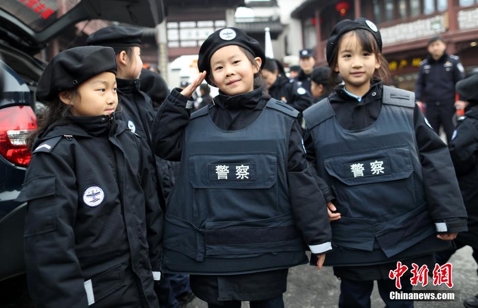 日漫画下拉式免费漫画在线