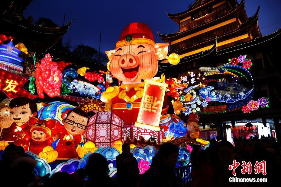 异世界搞笑冒险番为何吸引人？独特设定与反差角色是关键