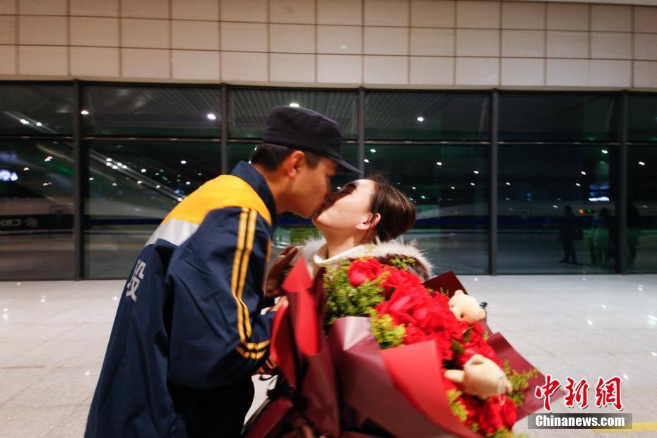 数字阅读普及下,韩漫免费观看的凯发k8国际首页登录的版权风险与安全提示