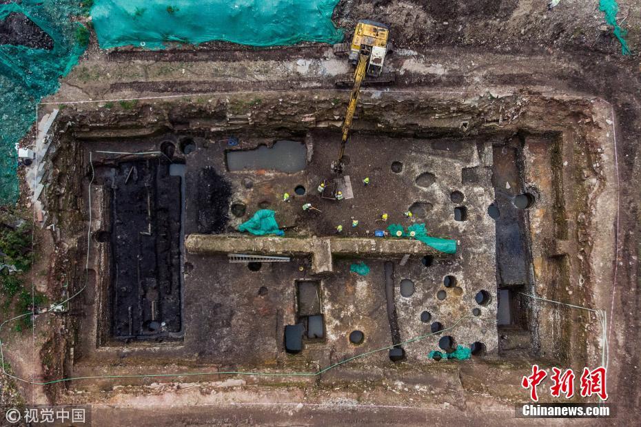 异世界搞笑冒险番为何吸引人？独特设定与反差角色是关键